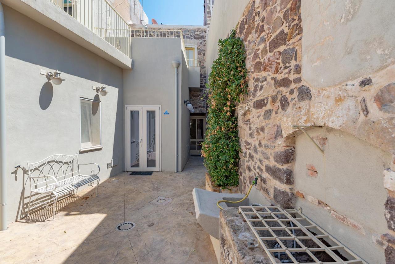 Bed and Breakfast Domo Sa Barra SantʼAntìoco Exterior foto